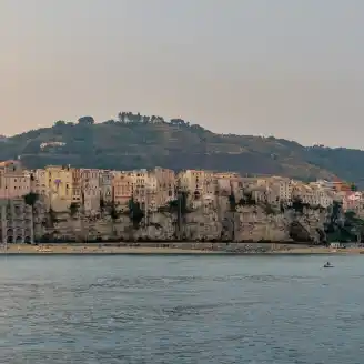 Vista di Tropea dal mare
