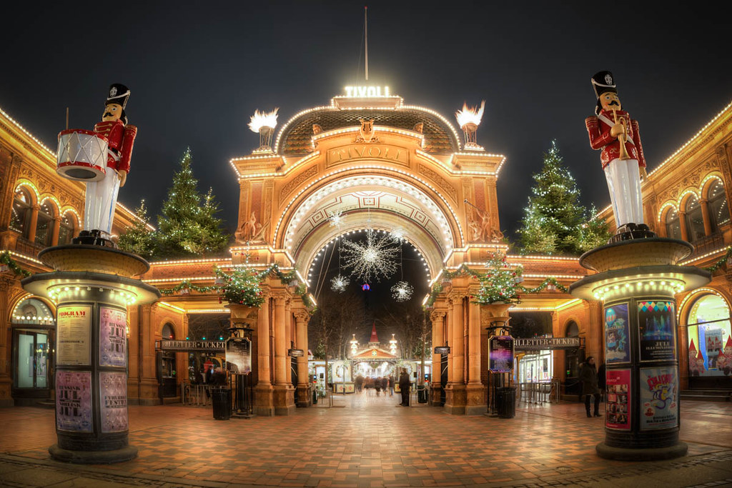 copenhagen tivoli gardens main enterance